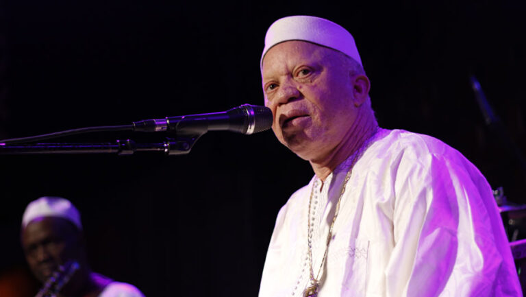 (Ph) www.afrikanspot.com