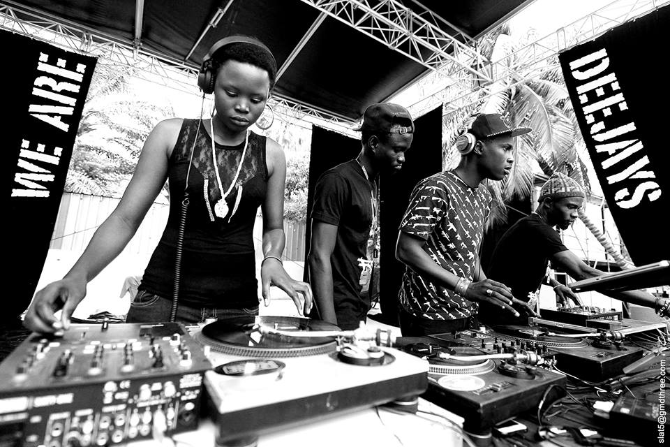 Dj Zeyna, DjPol Scratcher, Jay Elzo Mix et Deejay You - Facebook Officiel