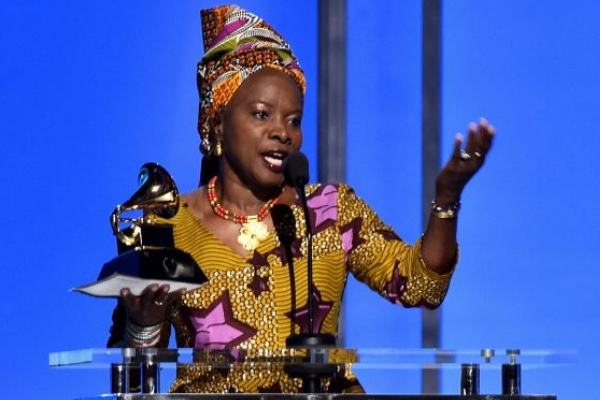 Angelique Kidjo accepts her third Grammy award. Photo: Alberto E. Rodriguez/www.grammy.com