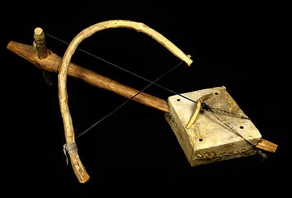 Masinko, Ethiopian traditional instrument. Photo: www.natural-history.uoregon.edu