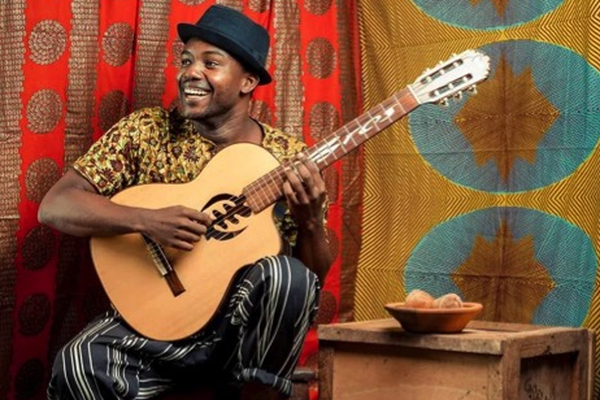 l'artiste Kyekyeku