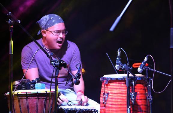 Un spectacle au Kaz'out musik festival (Maurice). Photo: kaz-out.com