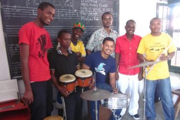 Les étudiants de l'Académie de Musique de Dhow Countries (DCMA) à Zanzibar. Photo: DCMA / Facebook