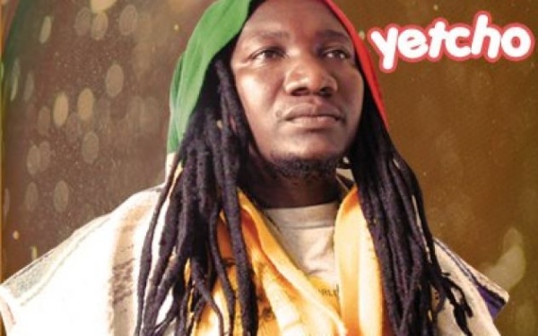 Gansaras, reggaeman béninois. (Photo) : portailculturebenin.com