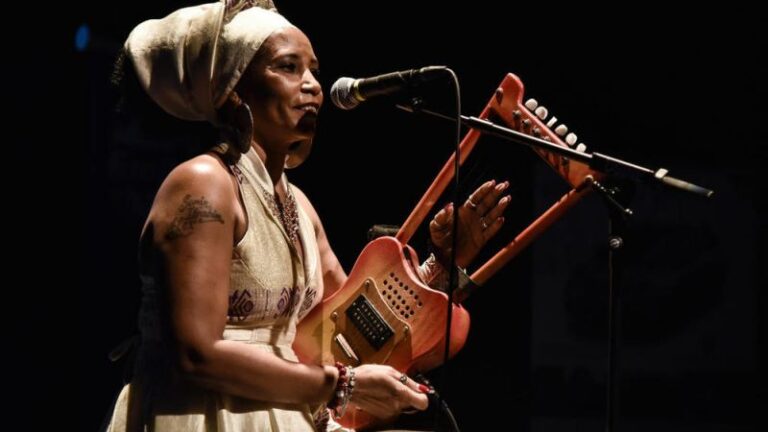 Dahab Faytinga, chanteuse Érythréenne basée en Suisse. Photo : www.lacote.ch