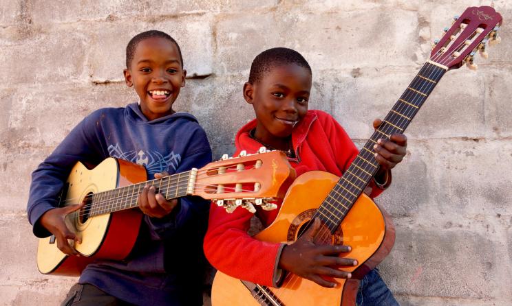 Thème du mois de décembre : l’éducation musicale en Afrique