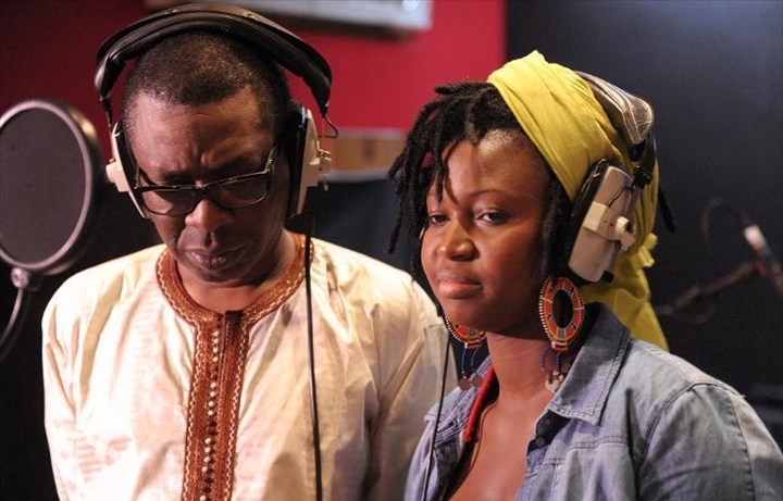 L'artiste sénégalais Youssou N'Dour et la chanteuse centrafrique Idylle Mamba ont enregistré en 2014 une chanson sur la paix en Centrafrique. Photo: DR