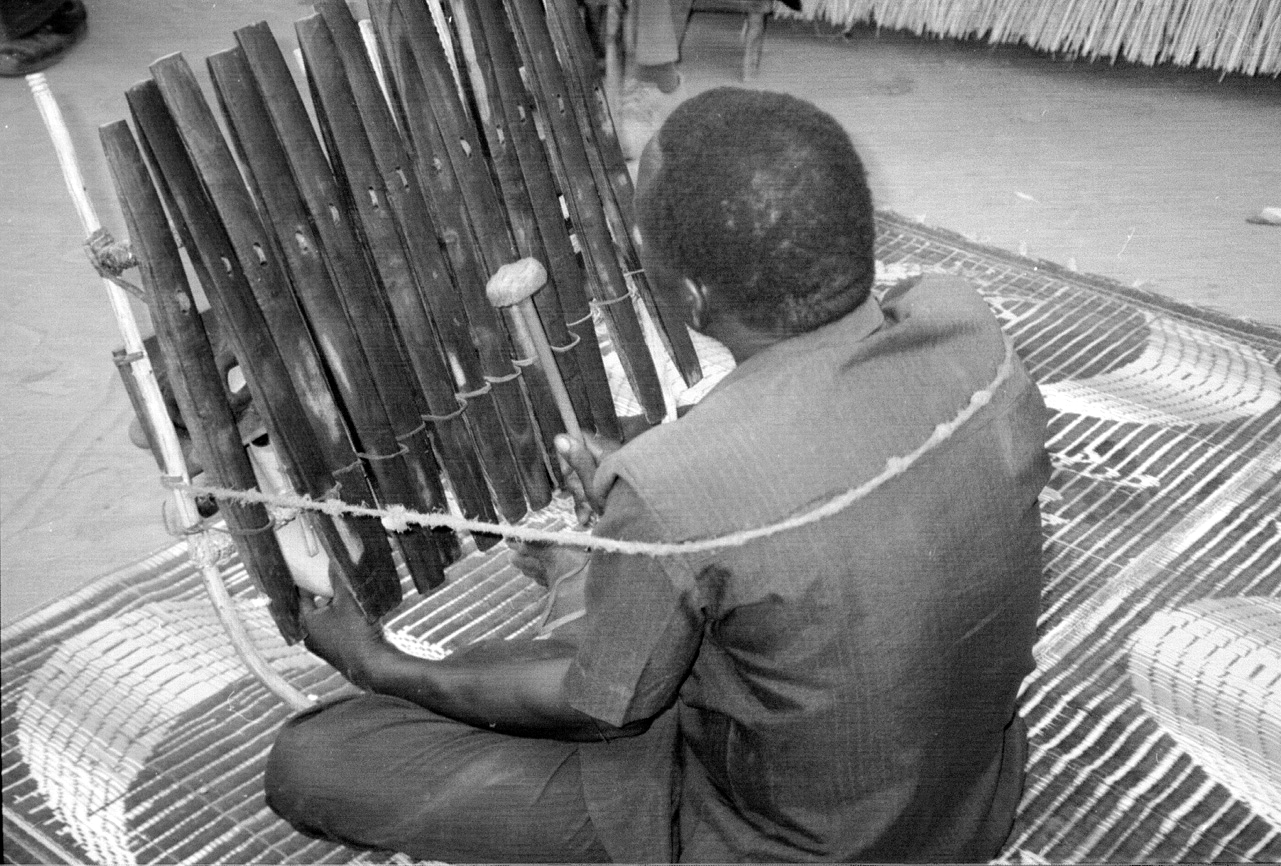 Joueur de xylophone (Photo) : journals.openedition.org