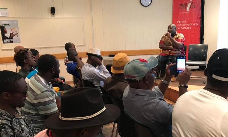 Cameroun : Des musiciens participent à une séance d'information sur ACCES