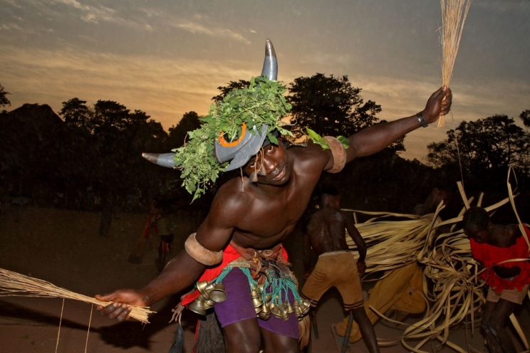 Fête des masques « Vaca Bruto » (Photo) : transafrica.biz