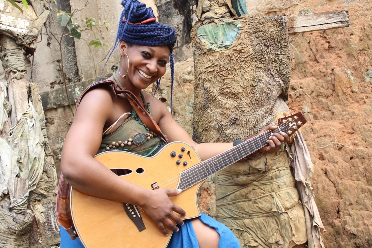 La chanteuse camerounaise Alima. (Photo) : Facebook Officiel /Alima