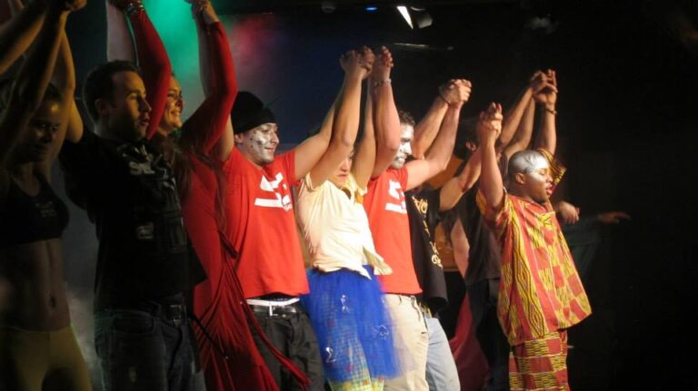 Les jeunes artistes du monde entier sont invités à prendre part au programme « INSTANT ACTS against violence and racism 2019 » (Photo) : danzaeffebi.com
