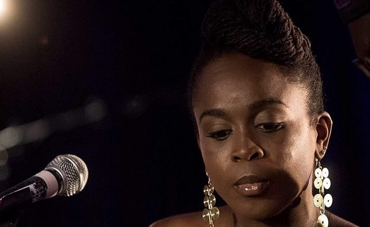 La chanteuse Carine Agboton (Photo) : Facebook Officiel.