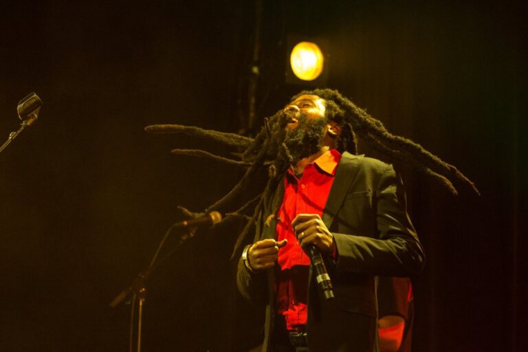 Takana Zion sur scène (Photo) : lobservatoire-cergy.fr