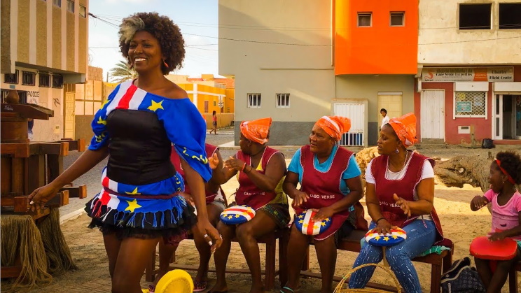 (Photo) : hilaldanceparis.wordpress.com