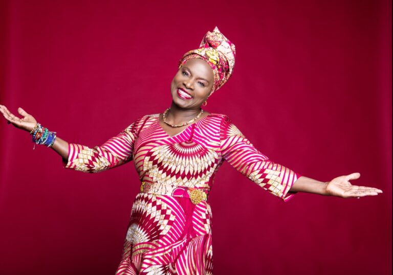 Angélique Kidjo (Photo) : pan-african-music.com