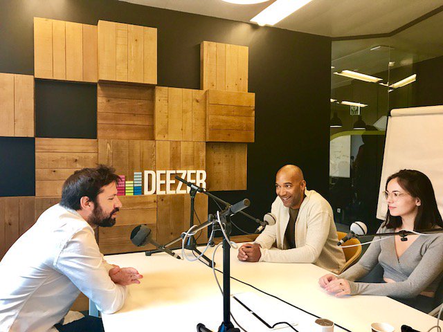 « Shows », lancé par Deezer permet d’avoir un accès direct aux podcasts, aux radios et autres contenus.
