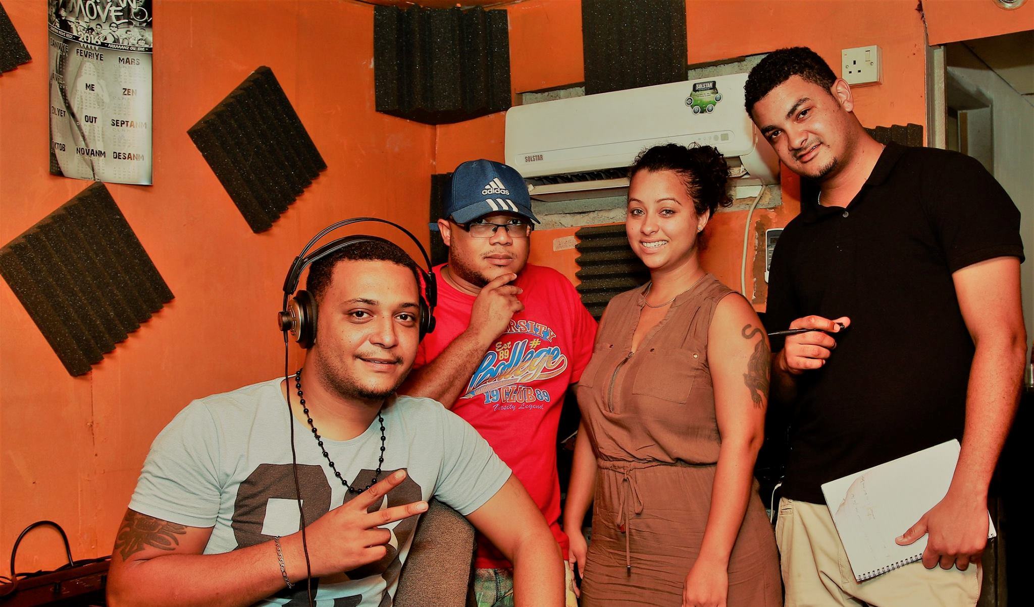 Appel à chercheurs/journalistes musicaux. Sur la photo : le groupe de musique Dezi'l, originaire des Seychelles