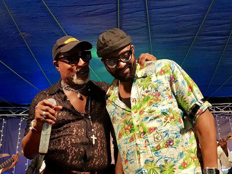 Koffi Olomide et Fally Ipupa sur scène à Kinshasa. (Photo) : Facebook/Fally Ipupa.