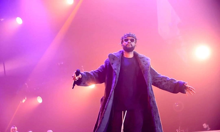 Fally Ipupa pendant son concert à Bercy en février dernier. (Photo) : Facebook/Fally Ipupa.