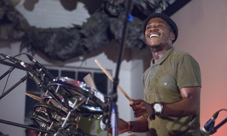 Thabo "Smol" Mabogwane du duo de house sud-africain Black Motion. Photo : Goethe-Institut