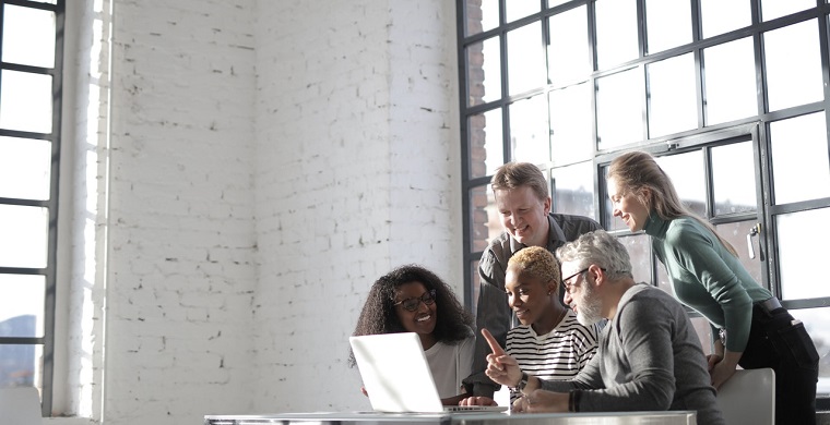 Les dossiers de candidature sont acceptés jusqu'au 18 octobre 2020. (Photo) : Andrea Piacquadio via Pexels.