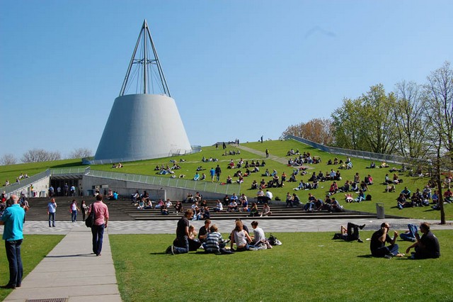 L'Université de technologie de Delft. (Photo) : bestdesignbooks.eu