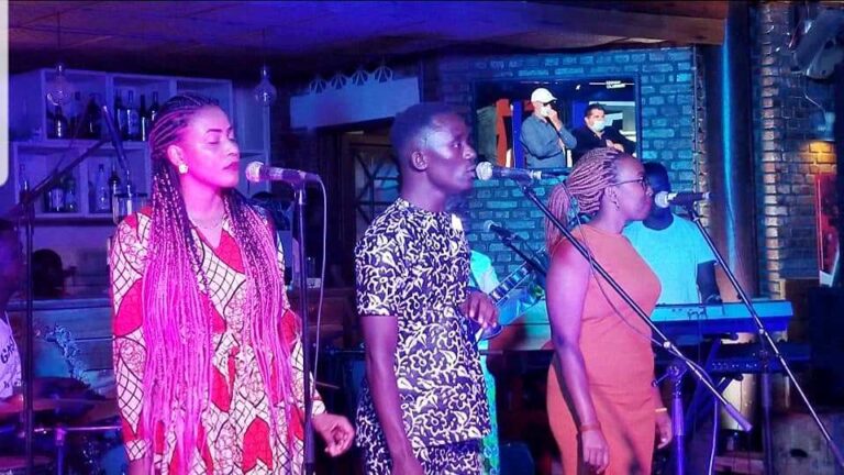 L'orchestre Marahaba Band aux Rencontres musicales à l'Institut français du Burundi. (Photo) : IFB.