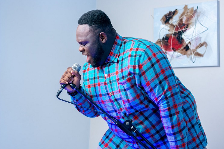 Les cafés-concerts sont ouverts aux artistes résidant aux Gabon. (Photo) : Papa Yaw/Pexels.