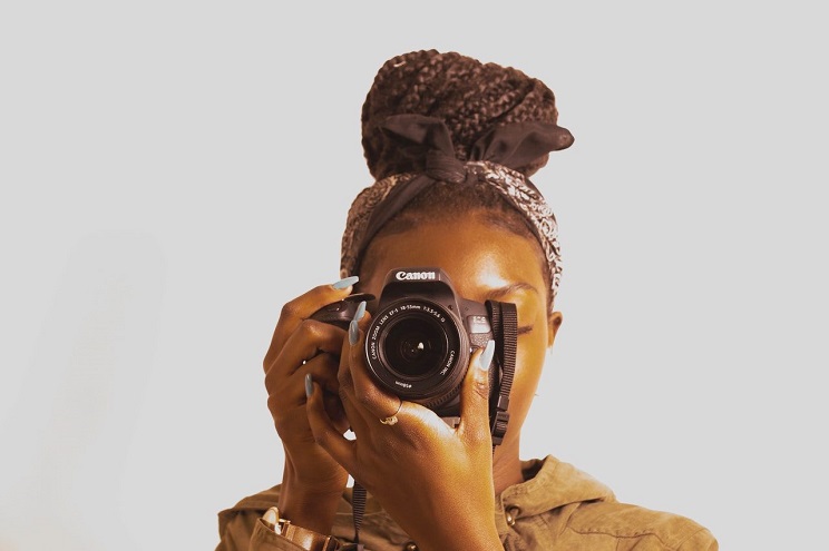 L'appel est ouvert à toutes les pratiques artistiques notamment aux vidéastes, photographes, compositeurs, et musiciens (Photo) : ATC Comm Photo/Pexels.