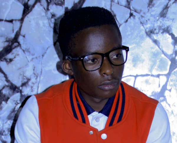 (Photo) : Djoman lauréat 2021 du concours international Chansons sans frontières