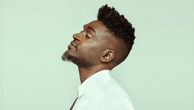 Le chanteur canadien d'origine rwandaise Corneille. (Source photo) : lencrenoir.com