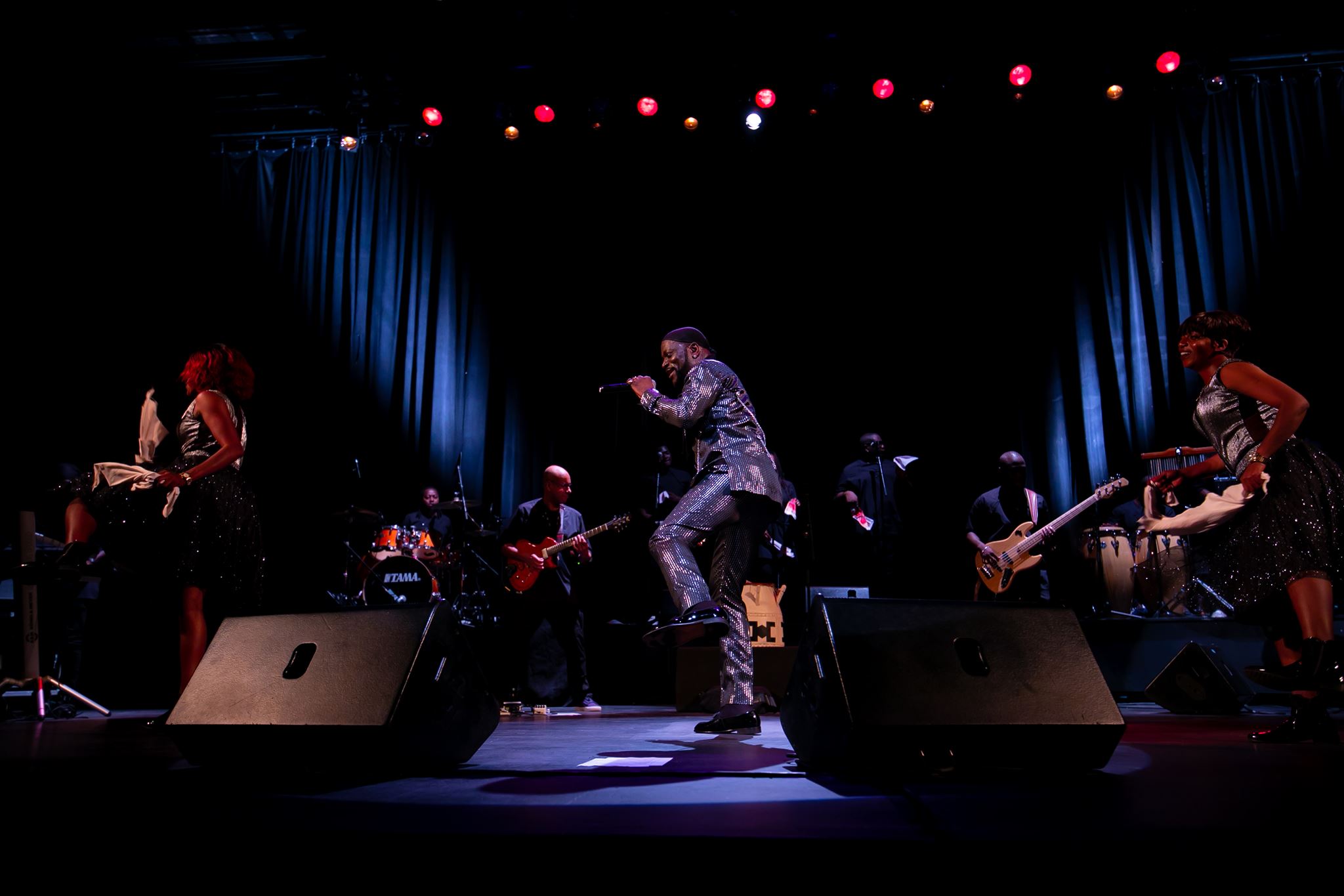 (Photo) : Meiway en concert à l'Institut Français de Côte d'Ivoire.