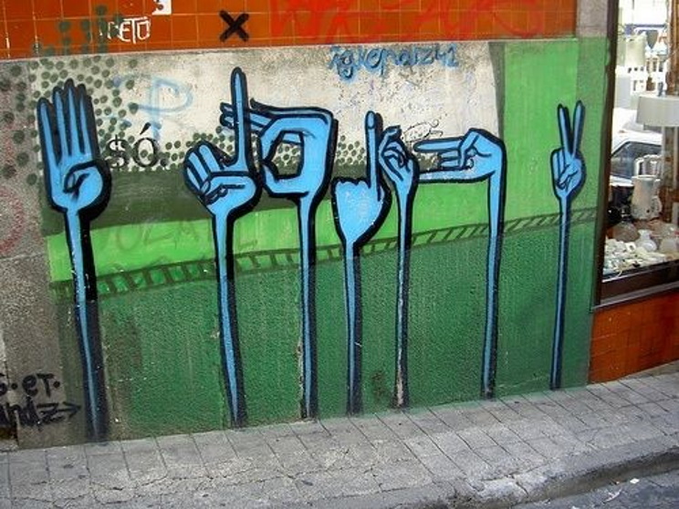 (Photo) : Deaf art
