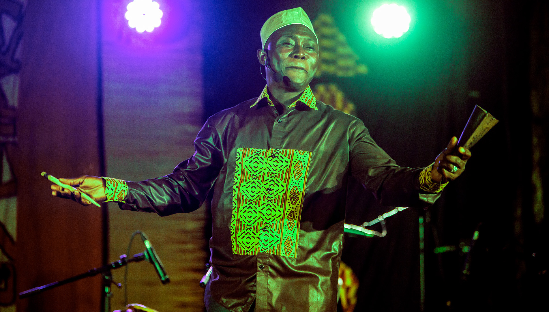 (Photo) : spectacle sur la scène de l'Institut Français du Togo - Moïse Pak.