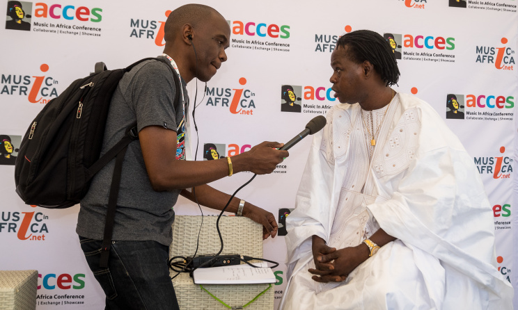 Well-known Kenyan journalist Bill Odidi interviewing Senegalese music legend Baaba Maal at Music In Africa’s ACCES music conference in Dakar in 2017.