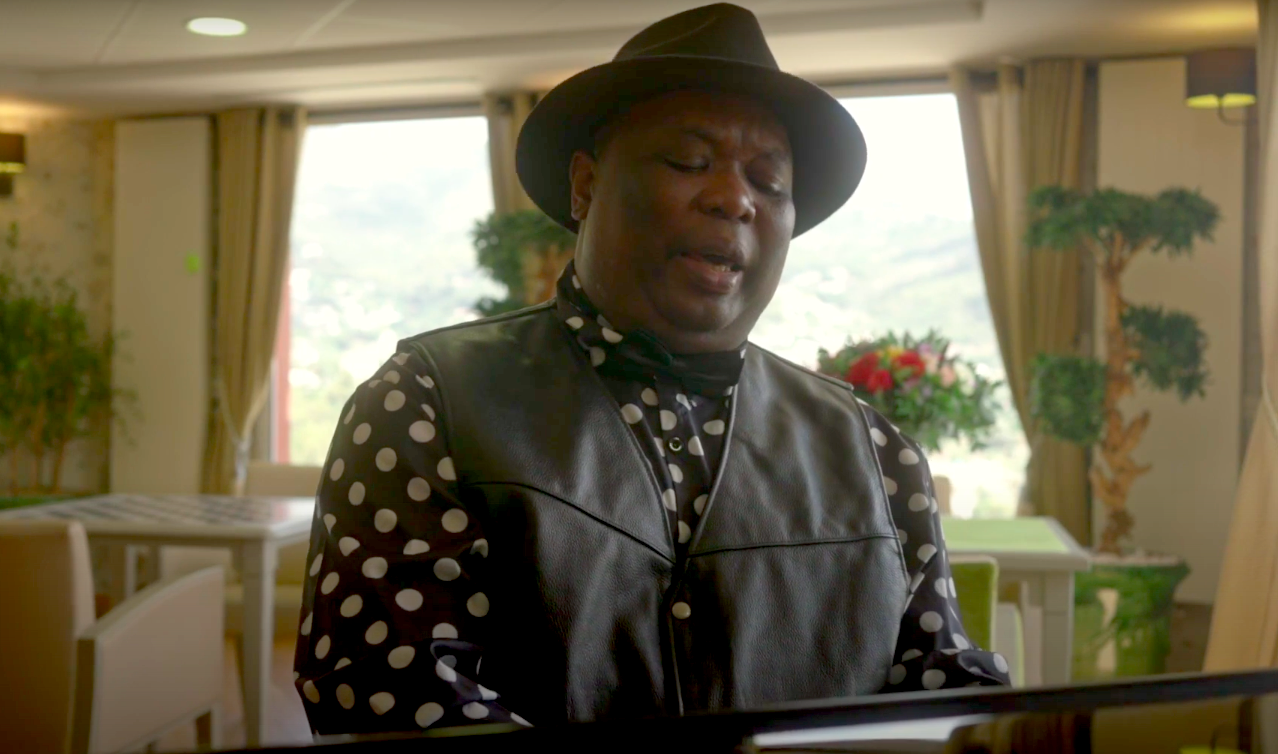 (Photo) : le chanteur camerounais Eitel.