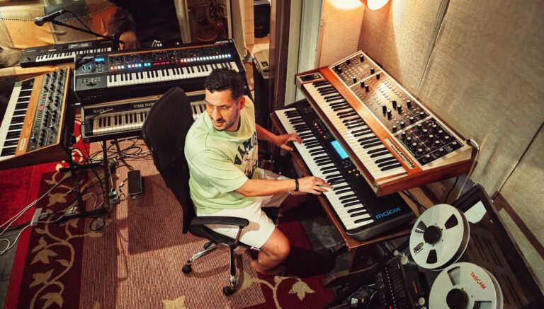 (Photo) :: DJ Moh Green au studio.