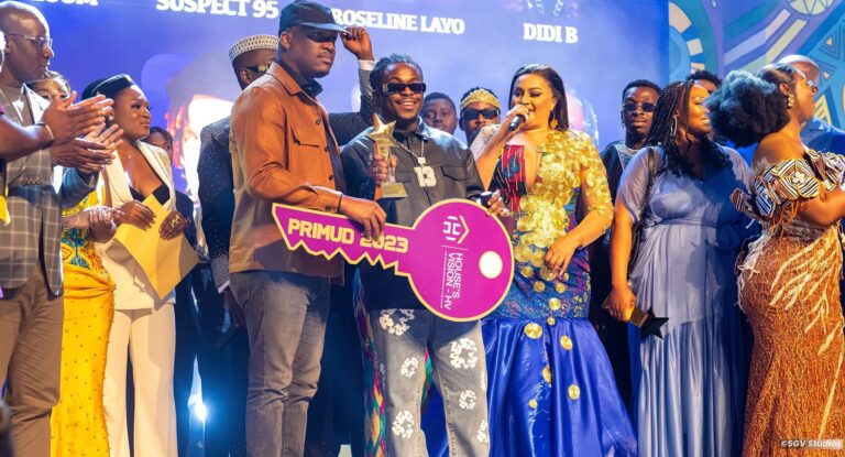 (Photo) : l'artiste ivoirien Didi B, remporte le Primud d'Or 2023.