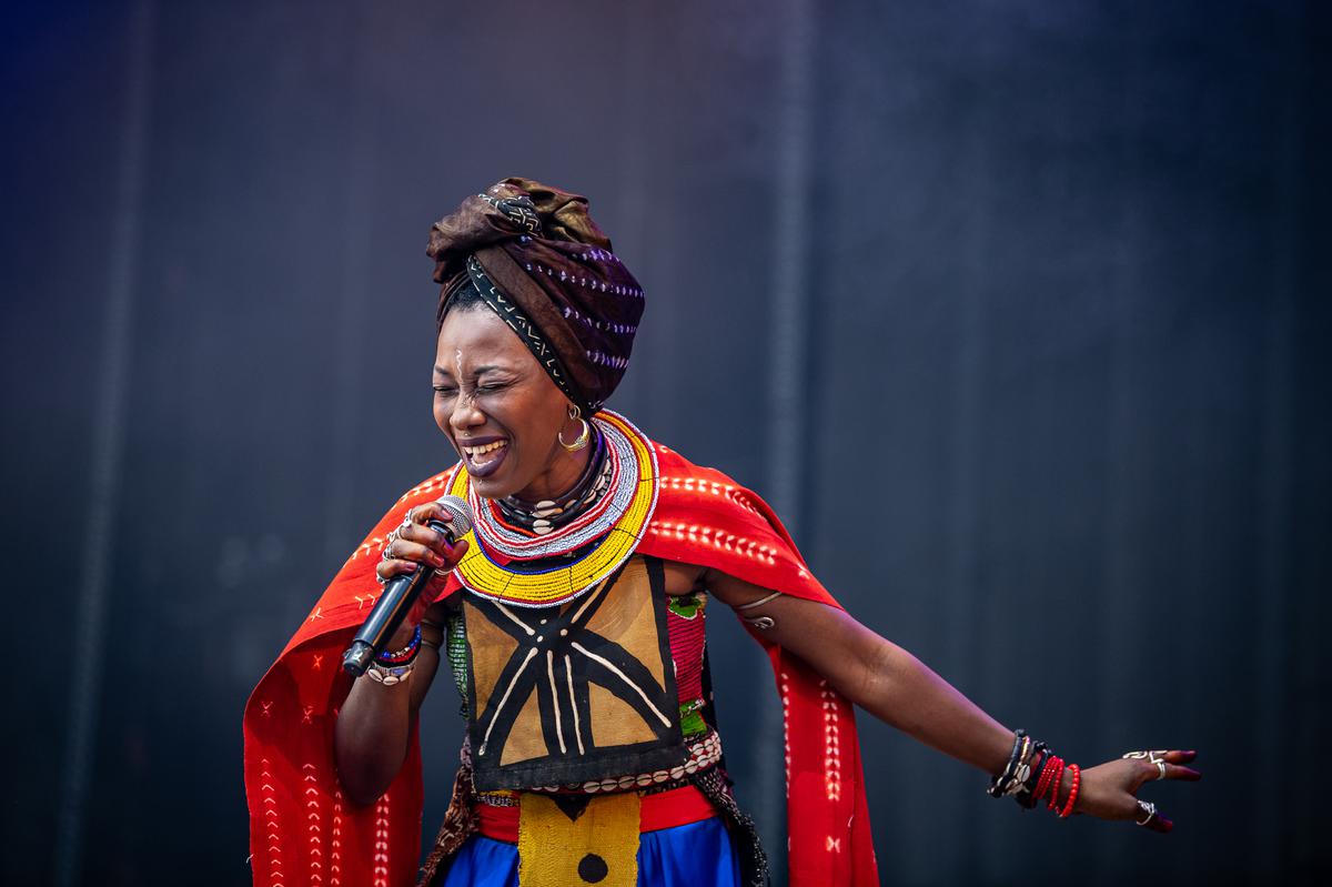 (Photo) : la chanteuse malienne fatoumata Diawara, pensionnaire de Wagram Music.