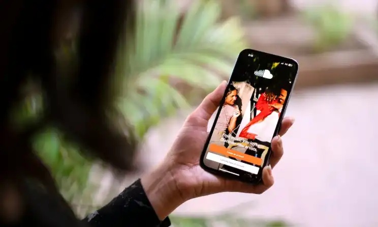 As part of the partnership, artists subscribed to SoundCloud’s top-tier Pro plan will be able to use Universe to list their events without leaving the platform. Photo: Viralyft/Unsplash