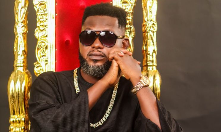 Ghanaian artist Sparqlyn of Dunsin fame.