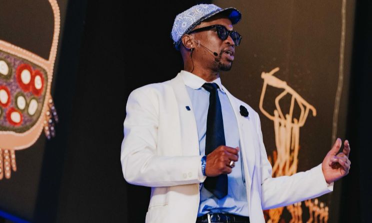 The SAMAs will be hosted by writer and television presenter Siyabonga “Scoop” Ngwekazi (pictured), alongside broadcaster and digital content creator Pamela Mtanga.