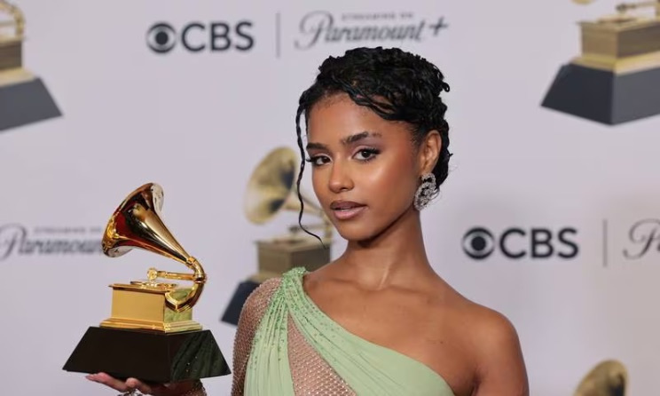 La chanteuse sud-africaine Tyla lors des Grammys 2024.